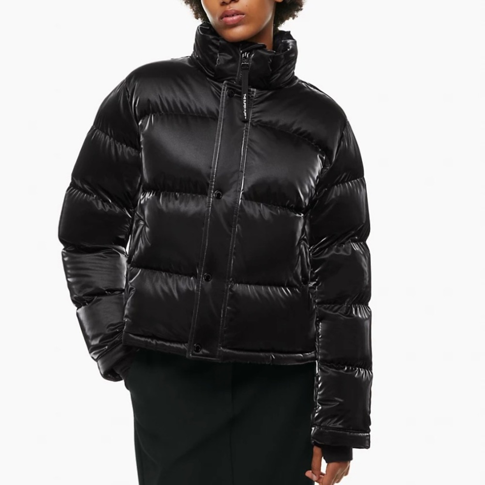 Aritzia Super Puff Shorty Liquid Shine